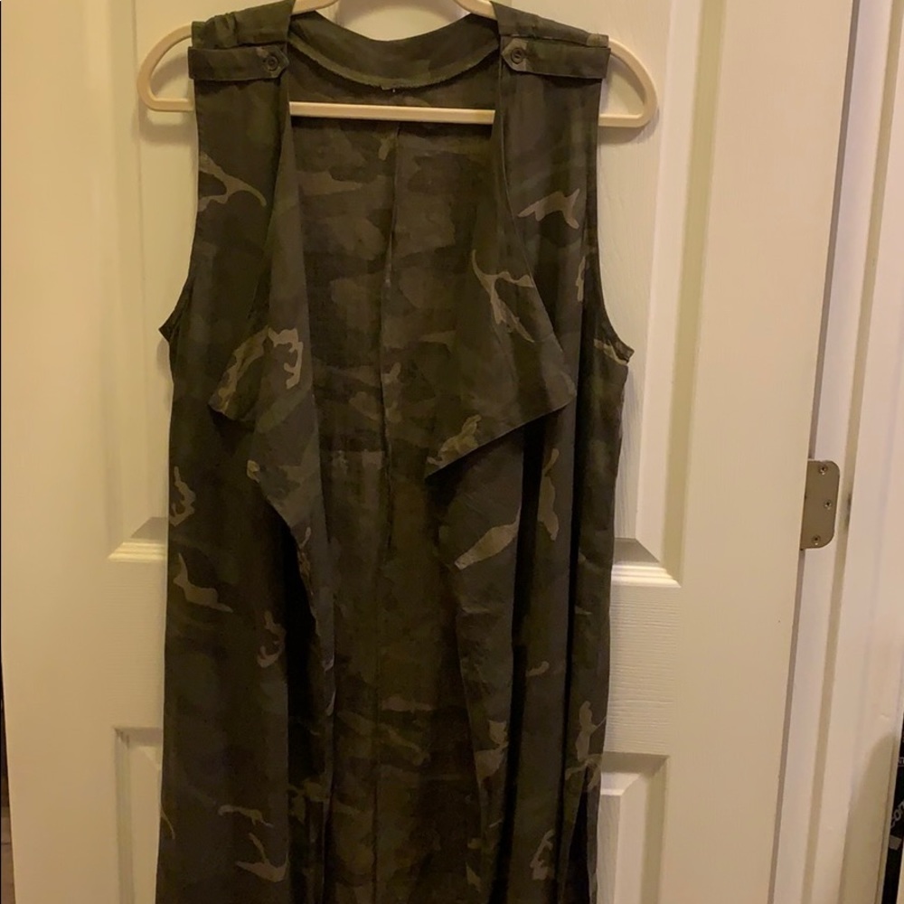 Military Style Camouflage Tunic Vest Medium